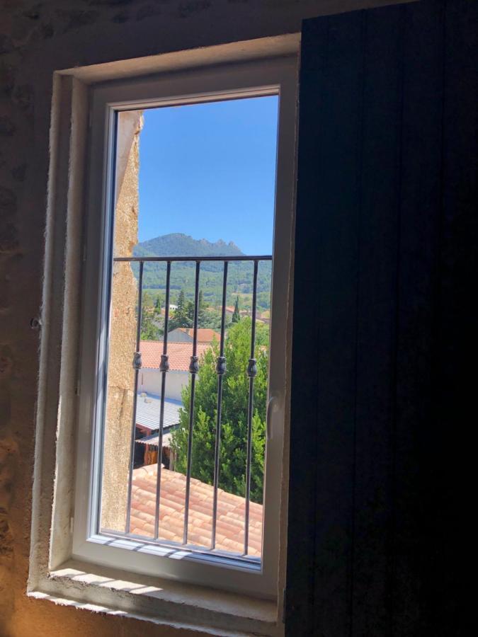 B&B - Le Vieux Figuier Вакерас Экстерьер фото
